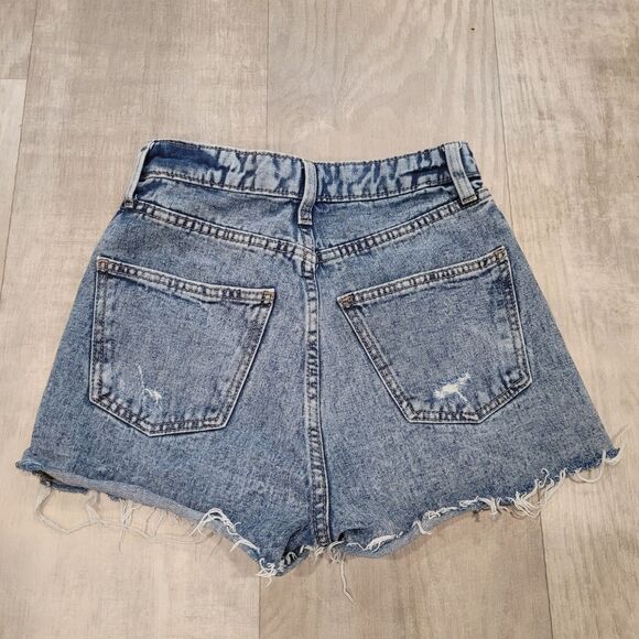 Lot of 2 WILD FABLE Women's High Rise Size 0 Cut Off Jean Shorts School Mom - Picture 9 of 12